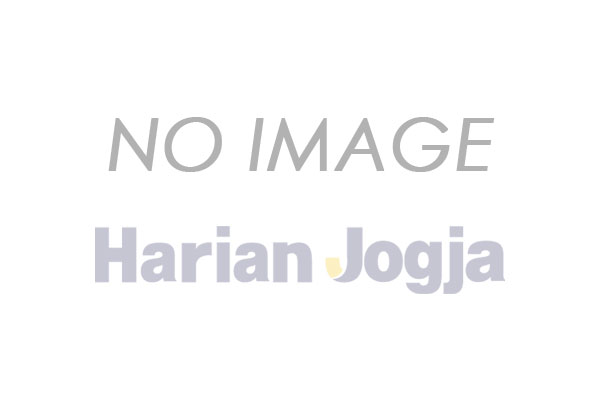 Tim SAR Selamatkan Empat Wisatawan Terseret Ombak Parangtritis